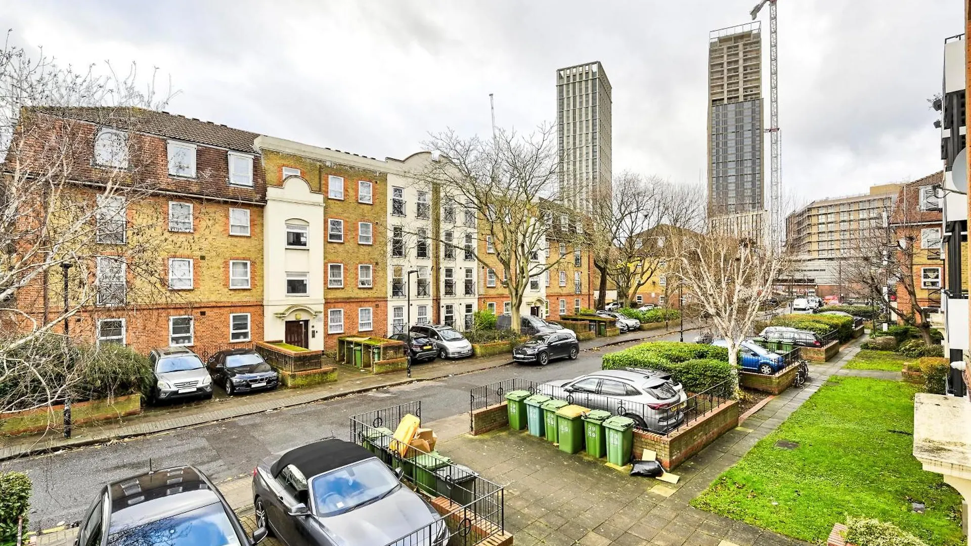 Cosy 1-Bed E15, Sleeps 4, 1 Min From Tube Station Near O2 Arena Apartment London